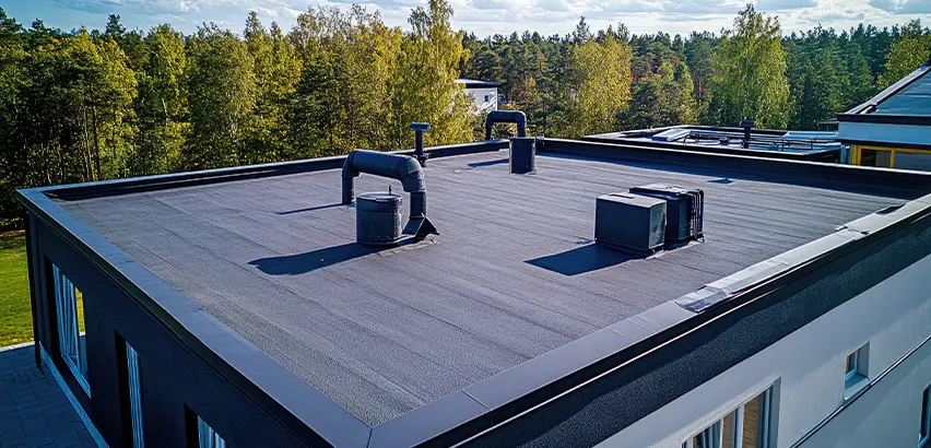 Professional Flat Roof Replacement Services in Carol Stream, IL