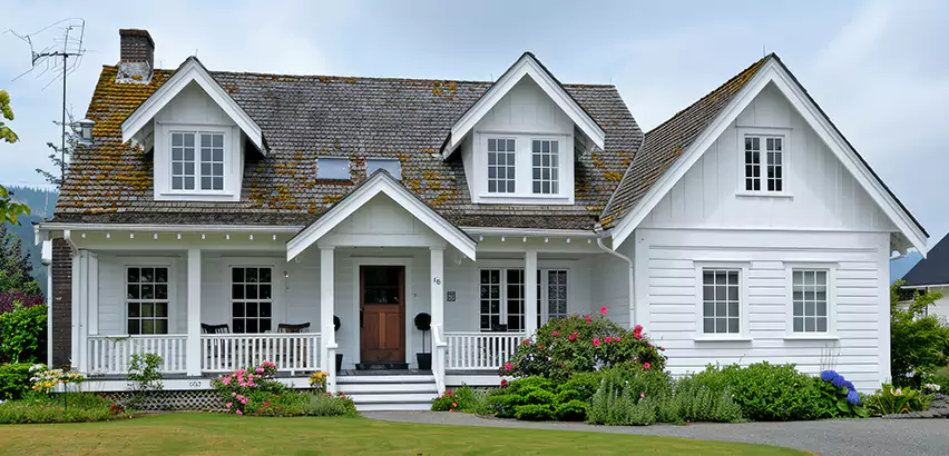 Professional Roofing and Siding Services in Carol Stream, IL