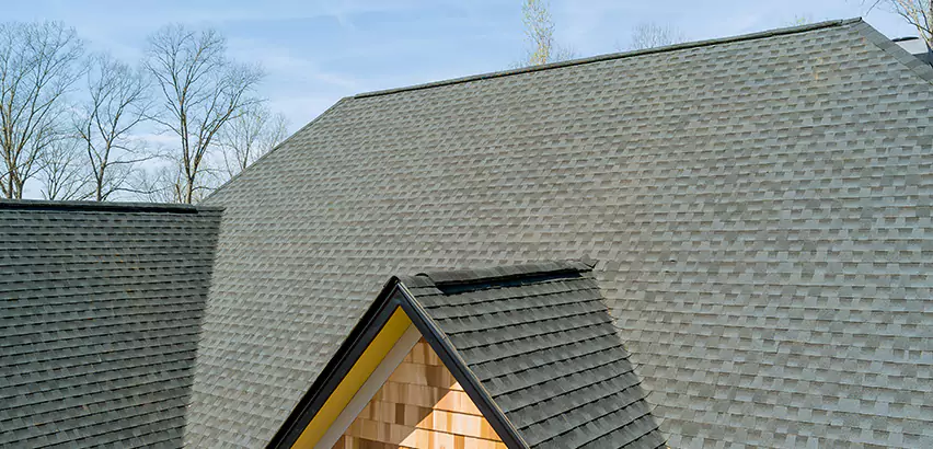 Replacing Vinyl Siding With Cedar Shingles in Carol Stream