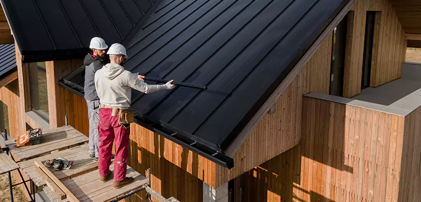 Metal Roof Maintenance in Carol Stream