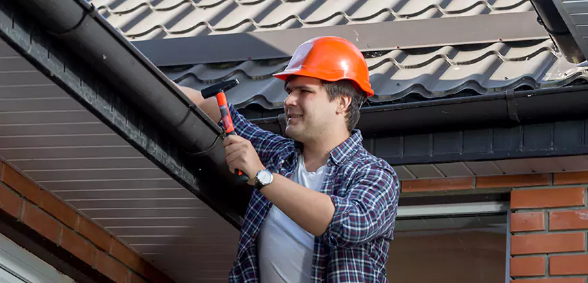 Gutter Fascia Repair in Carol Stream