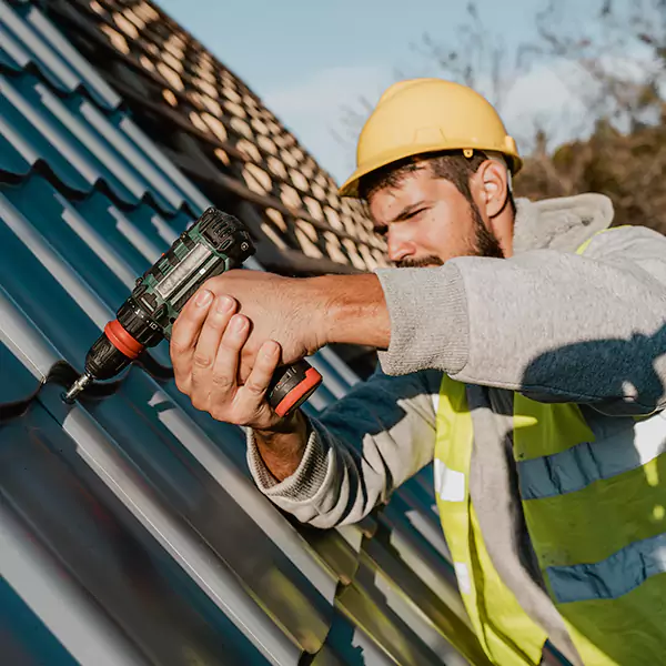 Why Carol Stream Homeowners Choose Carol Stream Roofing Pro for Steel Roof Repair Service?