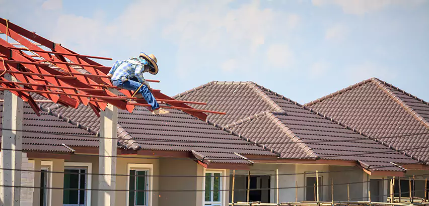 Professional Wind Damage Roof Repair Services in Carol Stream, IL